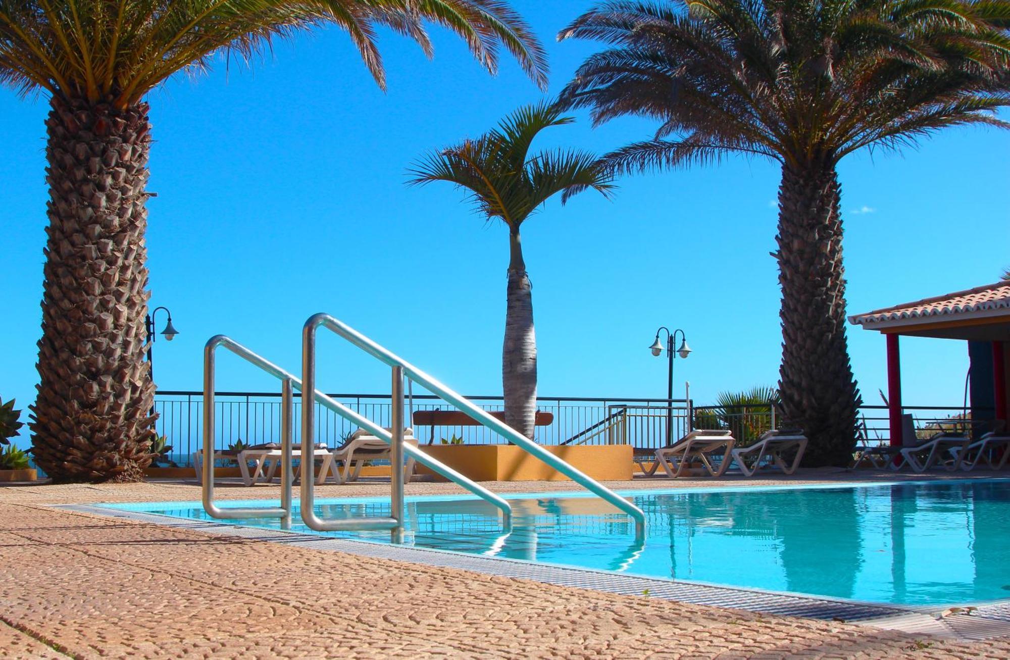 Hotel Cais Da Oliveira Caniço Esterno foto